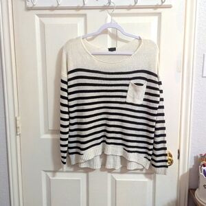 3/$15🧡 Fate Women's Sweater